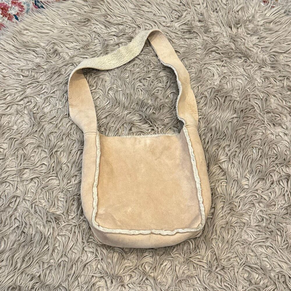 Vintage y2k GAP sherpa faux suede purse